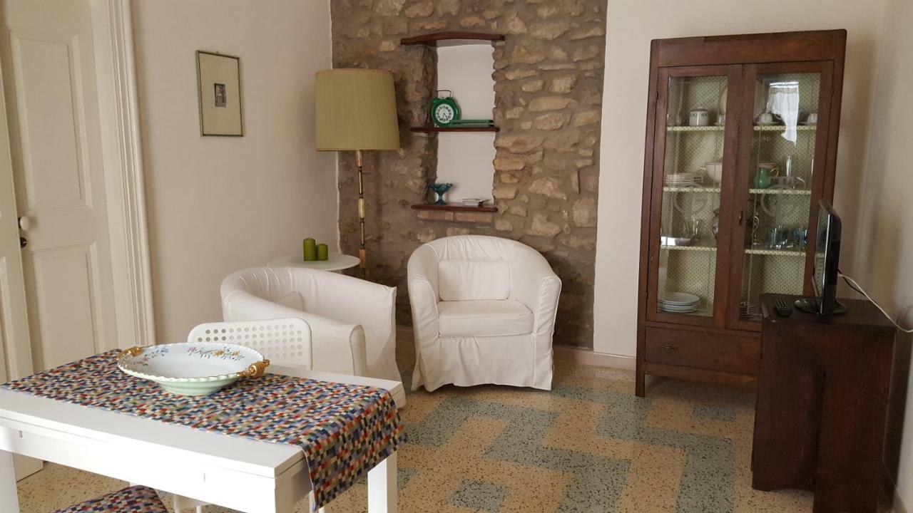 Maison De Famille Acerenza Buitenkant foto